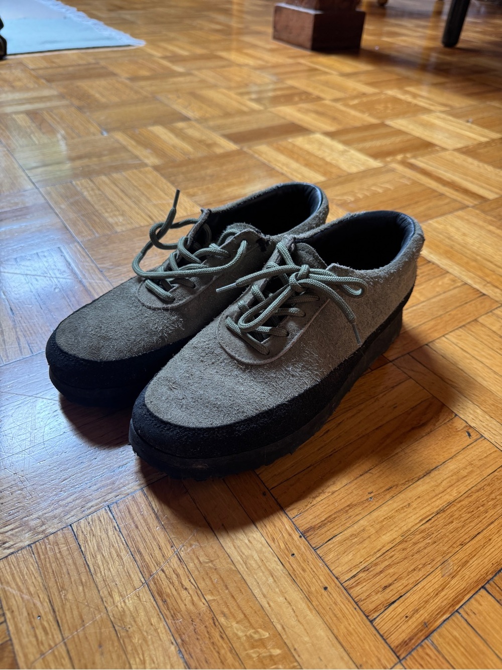 Tarvas Explorer spinach green suede